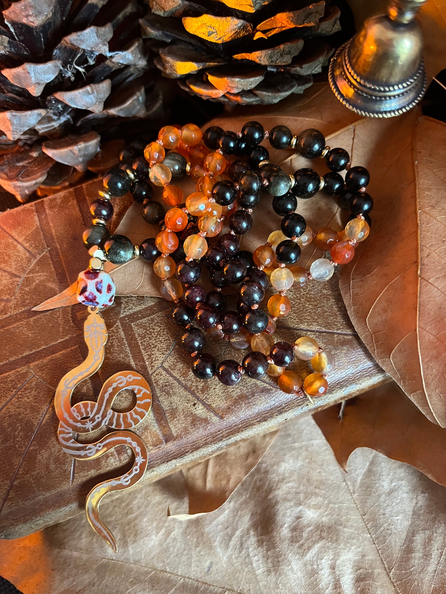 Mala “Le Serpent” – PUISSANCE - MÉTAMORPHOSE - FEU INTÉRIEUR - Cornaline - Obsidienne dorée - Grenat