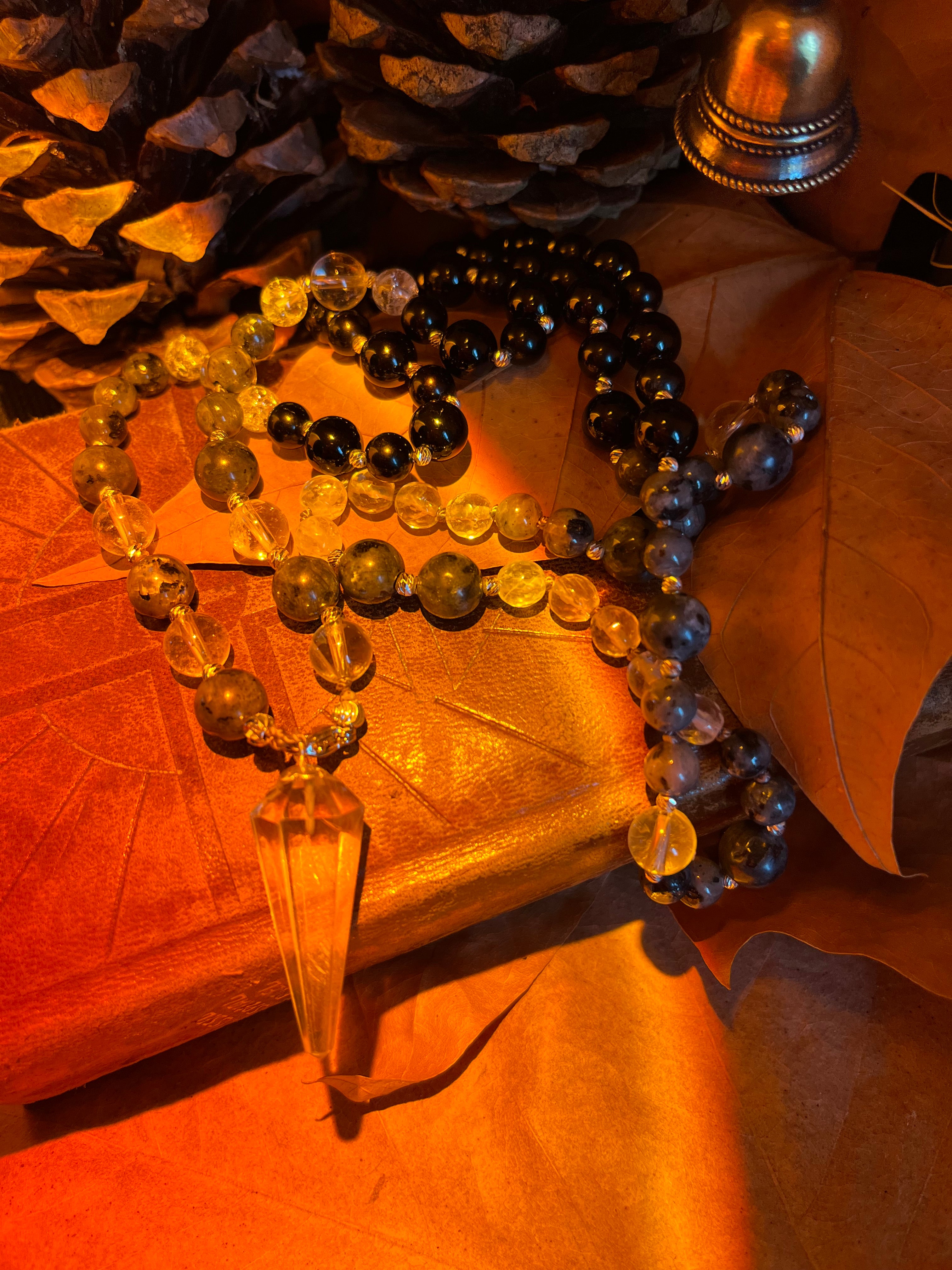 Mala pendule “Voile d’Ombre” – PROTECTION PROFONDE - INTUITION - CLARTÉ - Obsidienne noire - Labradorite - Cristal de roche