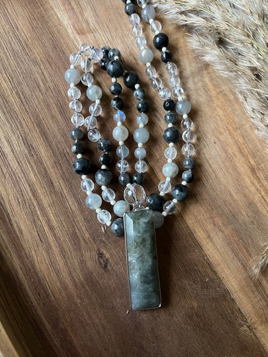 Mala « Éclipse d’Âme » - PROTECTION PROFONDE - INTUITION ÉVEILLÉE - CLARTÉ INTÉRIEURE - Labradorite - Labradorite noire - Cristal de roche