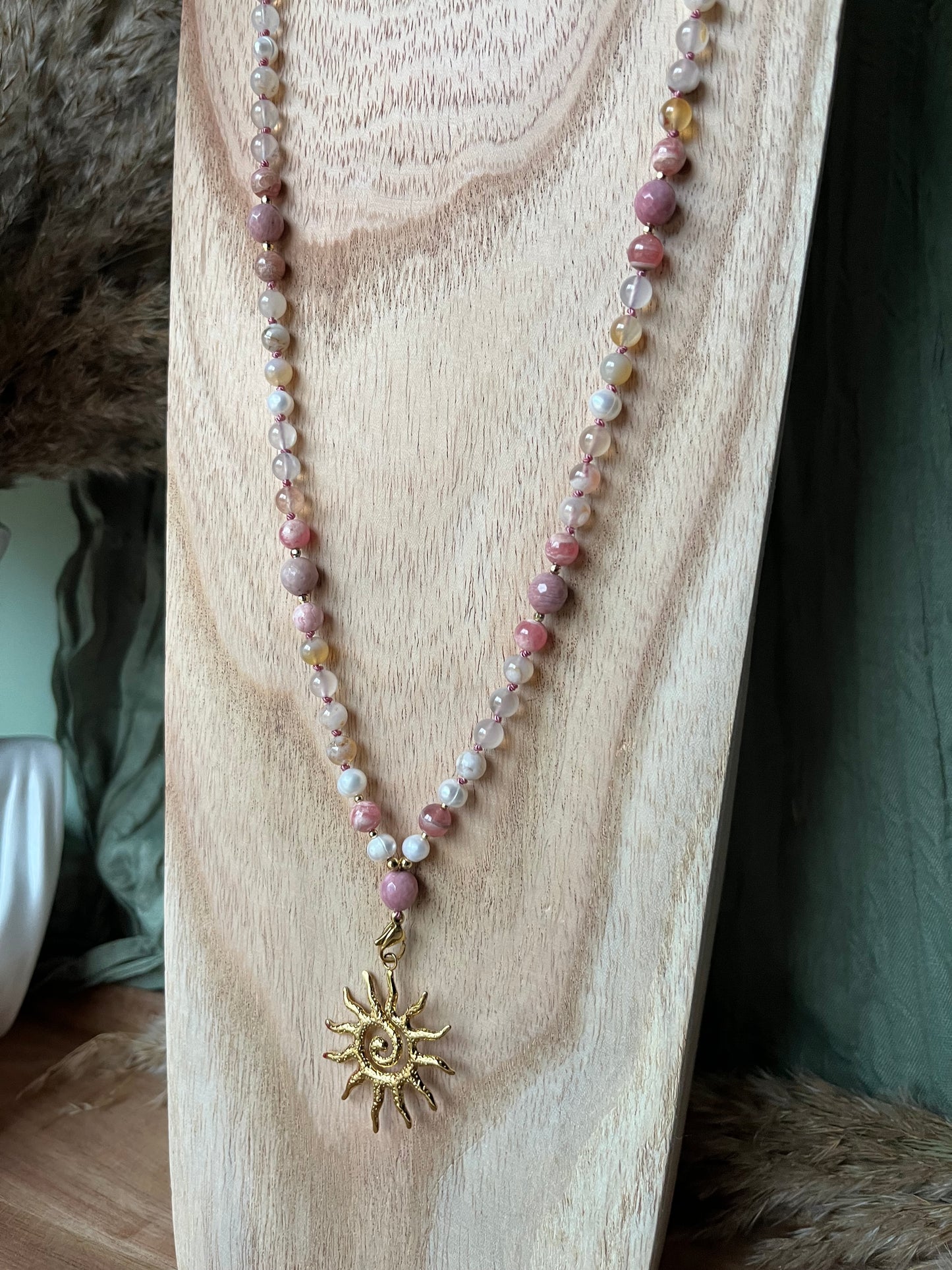 Mala « Souffle de Cerisier » AMOUR - GUÉRISON- DOUCEUR - Perles d’eau douce - Agate fleur de cerisier - Rhodochrosite
