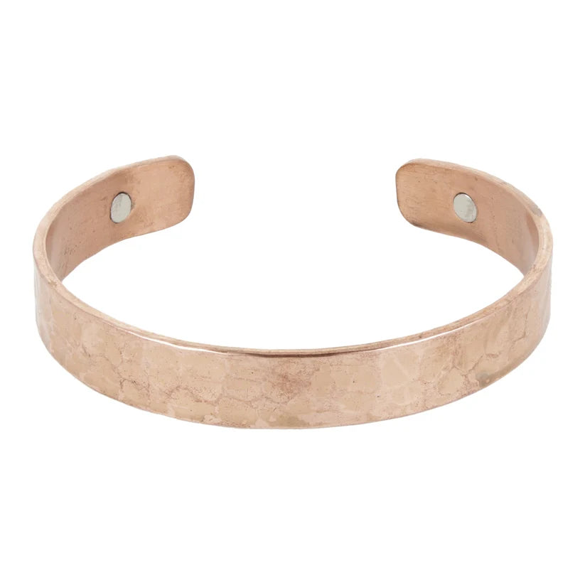 Bracelet en cuivre martelé magnétique