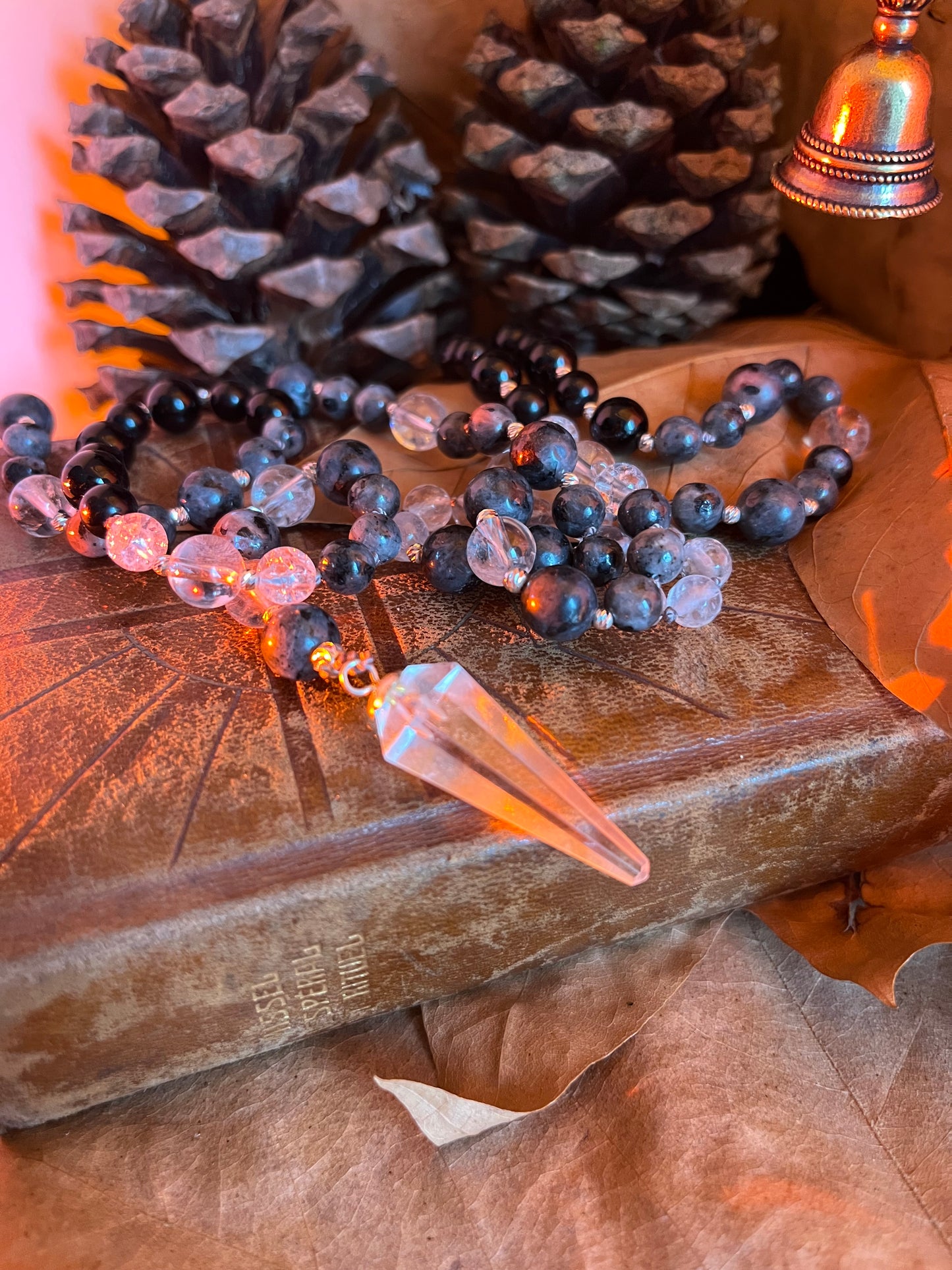 Mala pendule “Voile d’Ombre” – PROTECTION PROFONDE - INTUITION - CLARTÉ - Obsidienne noire - Labradorite - Cristal de roche