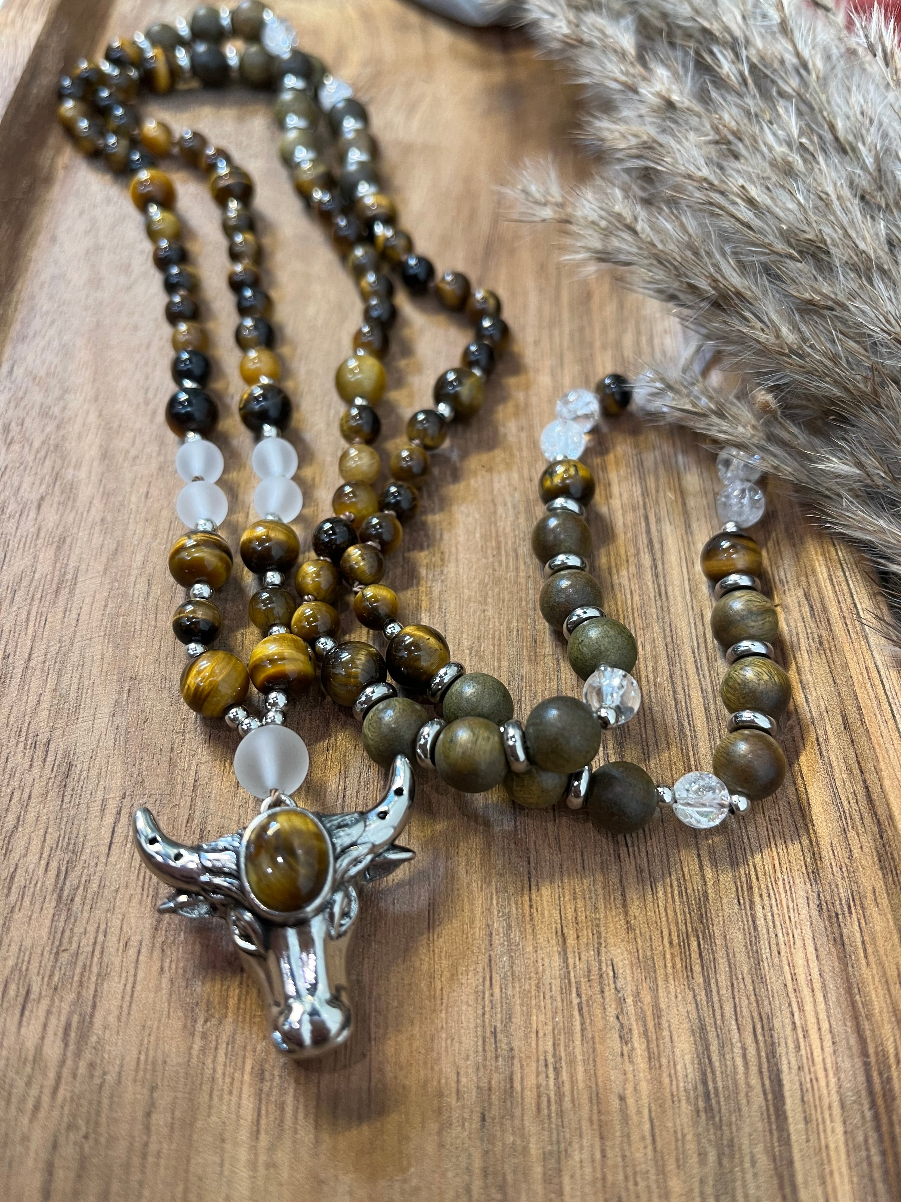 Mala « Courage Sacré » - FORCE INTÉRIEURE - PROTECTION -  STABILITÉ - Œil de tigre - Bois de santal - Cristal de roche