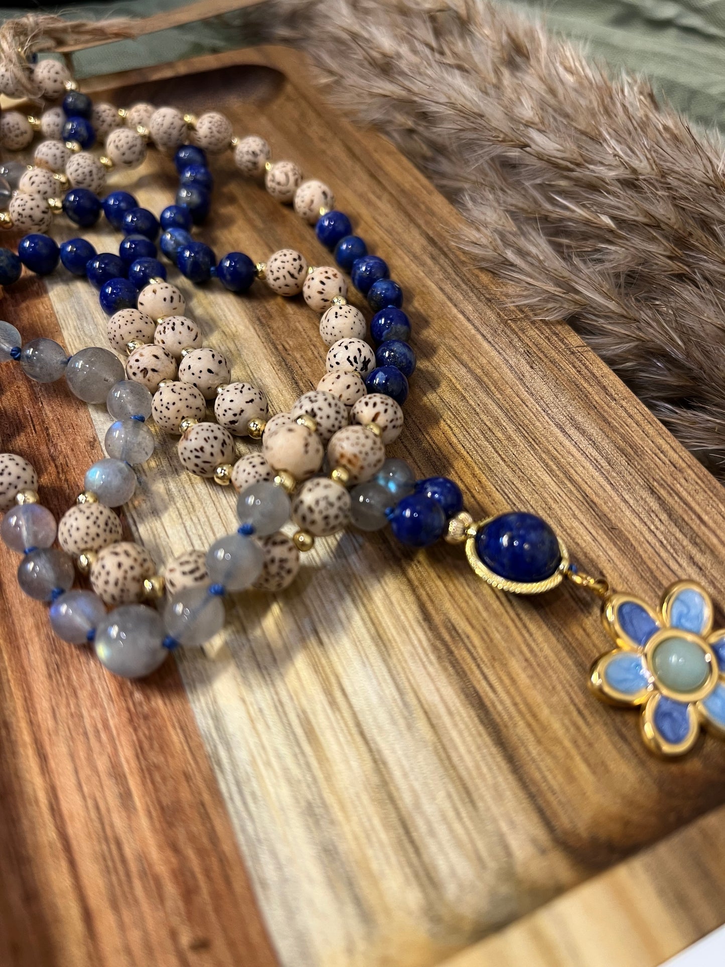 Mala « Sagesse des étoiles » - INTUITION - ÉVEIL - SAGESSE ANCIENNE - Graines de Bodhi - Lapis-lazuli - Labradorite