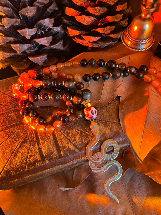 Mala “Le Serpent” – PUISSANCE - MÉTAMORPHOSE - FEU INTÉRIEUR - Cornaline - Obsidienne dorée - Grenat