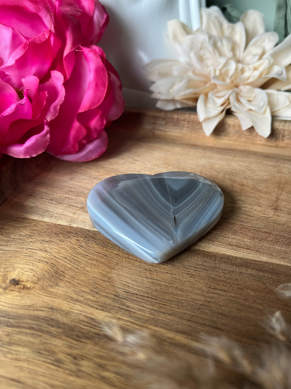 Galet Cœur - DOUCEUR - APAISEMENT - STABILITÉ - Agate grise