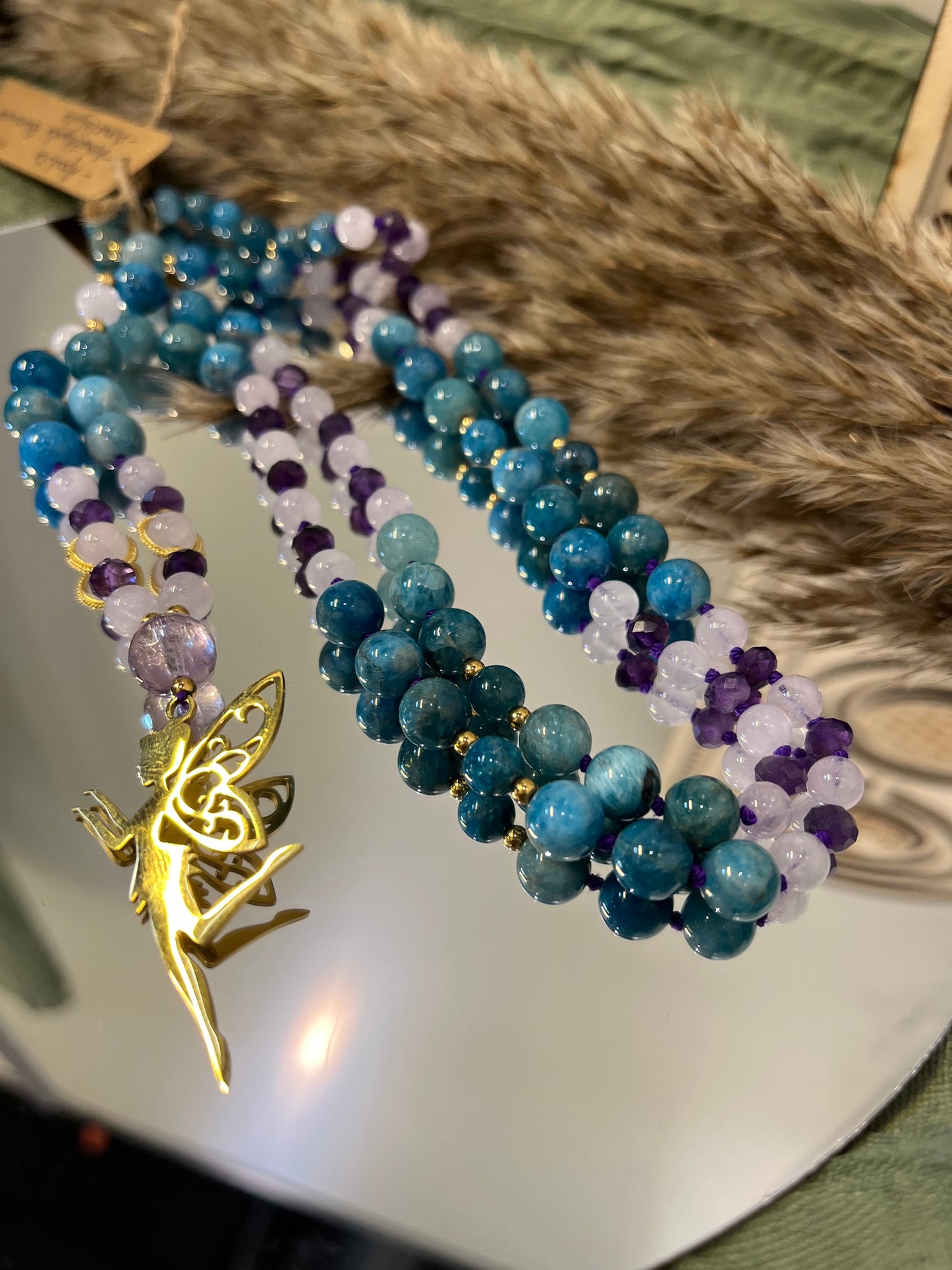 Mala « Souffle des fées » - LÉGÈRETÉ - MAGIE - CLARTÉ INTÉRIEURE - Apatite - Améthyste - Améthyste lavande