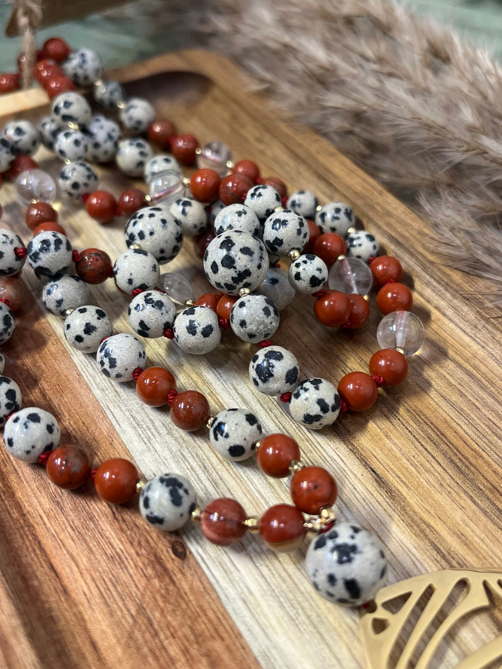 Mala « Racines Tachetées » - STABILITÉ - JOIE - ALIGNEMENT - Jaspe dalmatien - jaspe rouge - Cristal de Roche