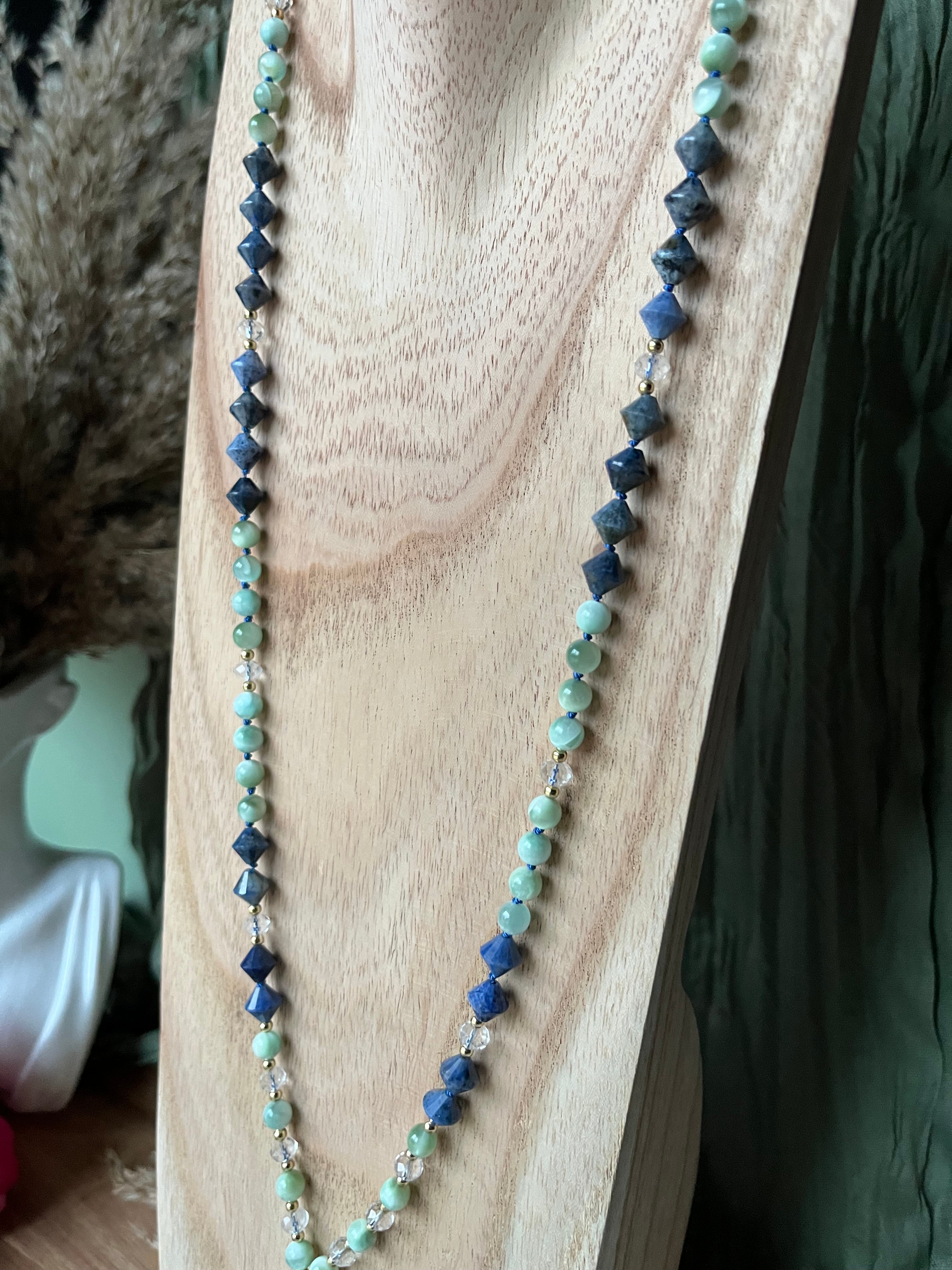 Mala « Voile des cieux » - SAGESSE - CONNEXION - ÉLÉVATION - Angélite - Dumortierite - Cristal de roche