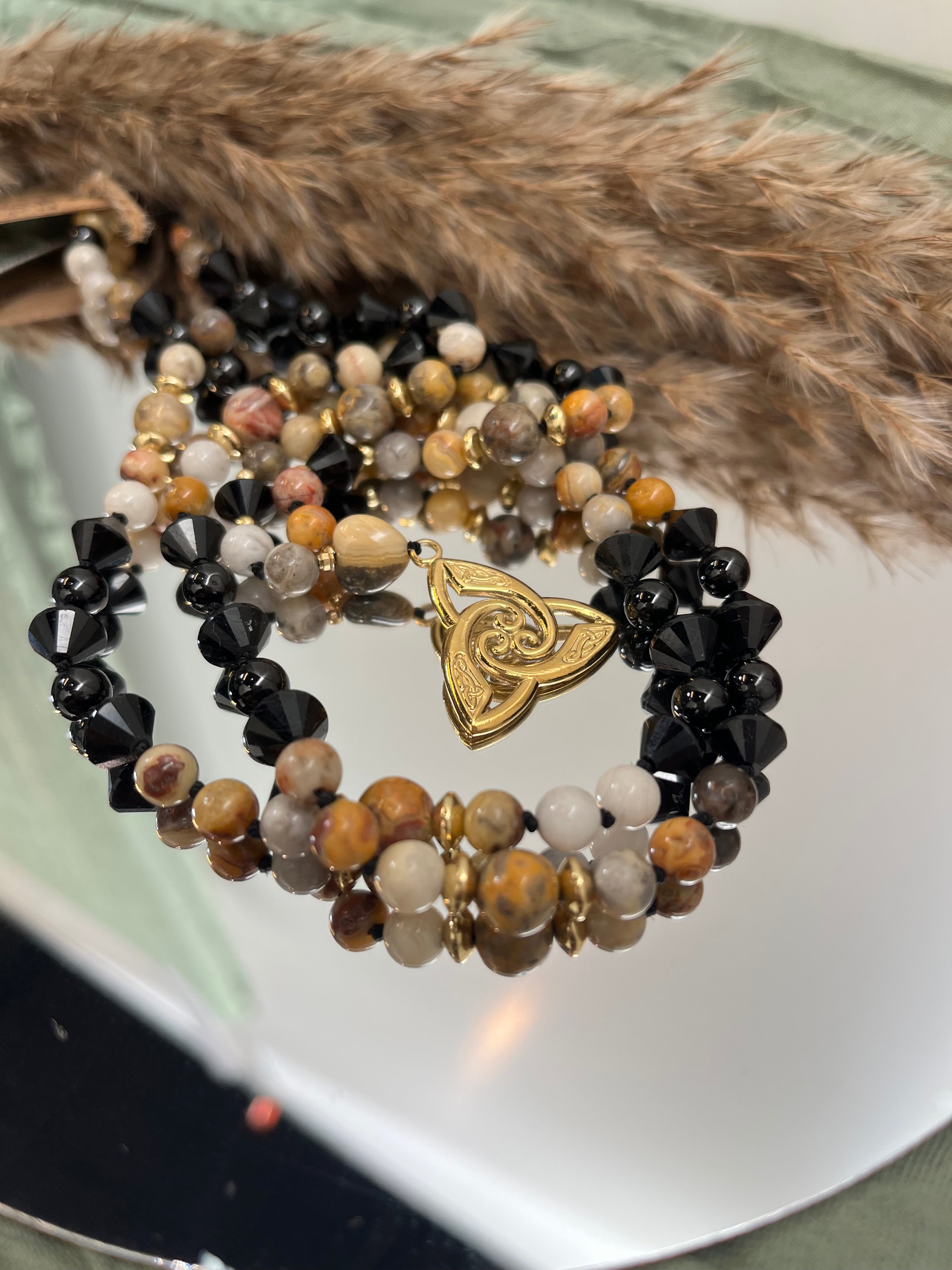Mala « Terre d’Ombre » - PROTECTION - ANCRAGE - TRANSFORMATION - Agate crazy lace - Tourmaline