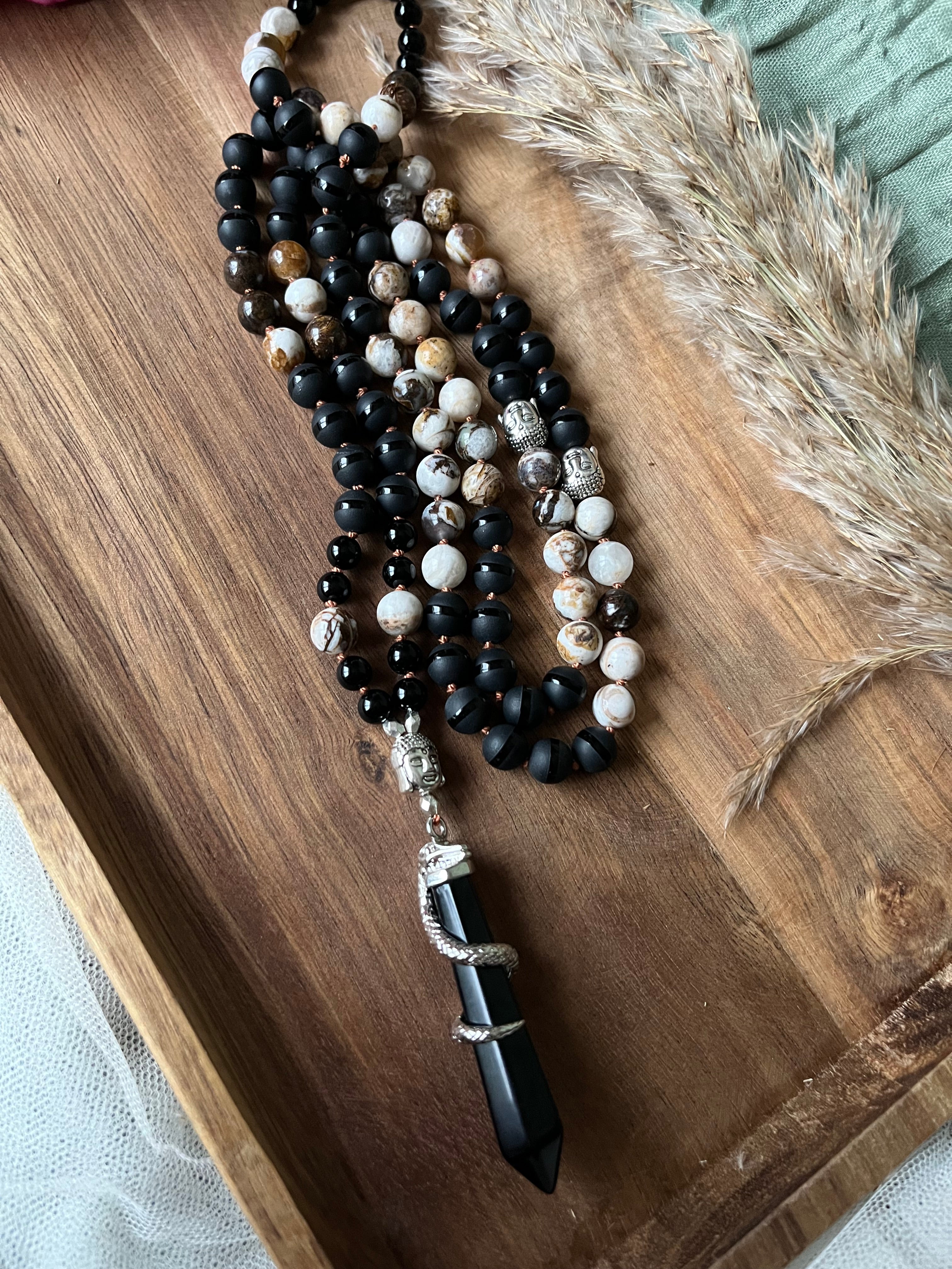 Mala « Racines d’Ombre » - ANCRAGE - PROTECTION - STABILITÉ - Onyx - Bois pétrifié