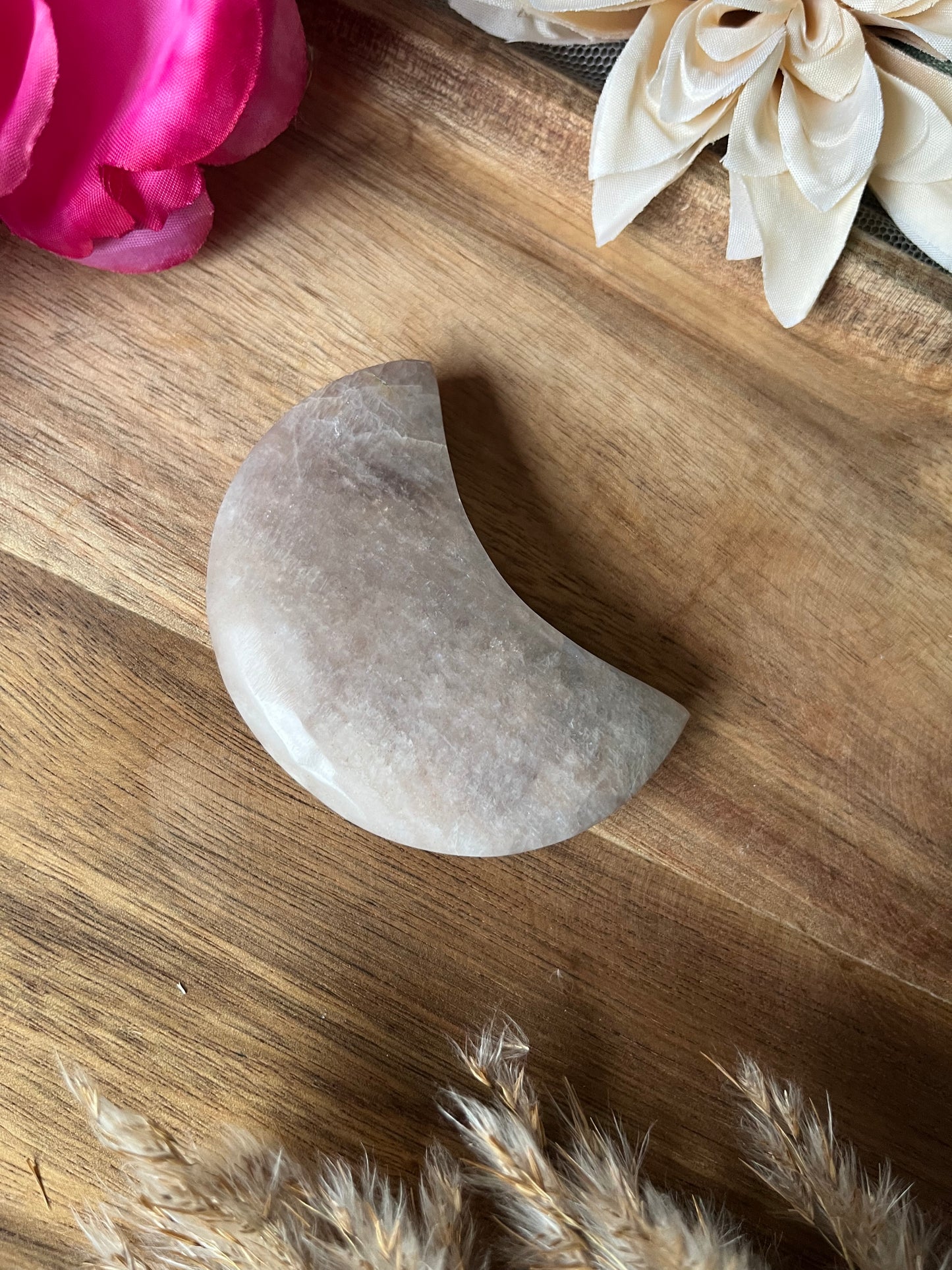 Croissant de lune - INTUITION - APAISEMENT - FÉMININ SACRÉ - Pierre de lune beige