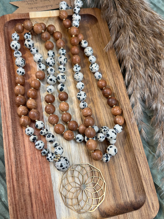 Mala “Esprit Tacheté” - JOIE - STABILITÉ - PROTECTIONJaspe Dalmatien • Bois naturel