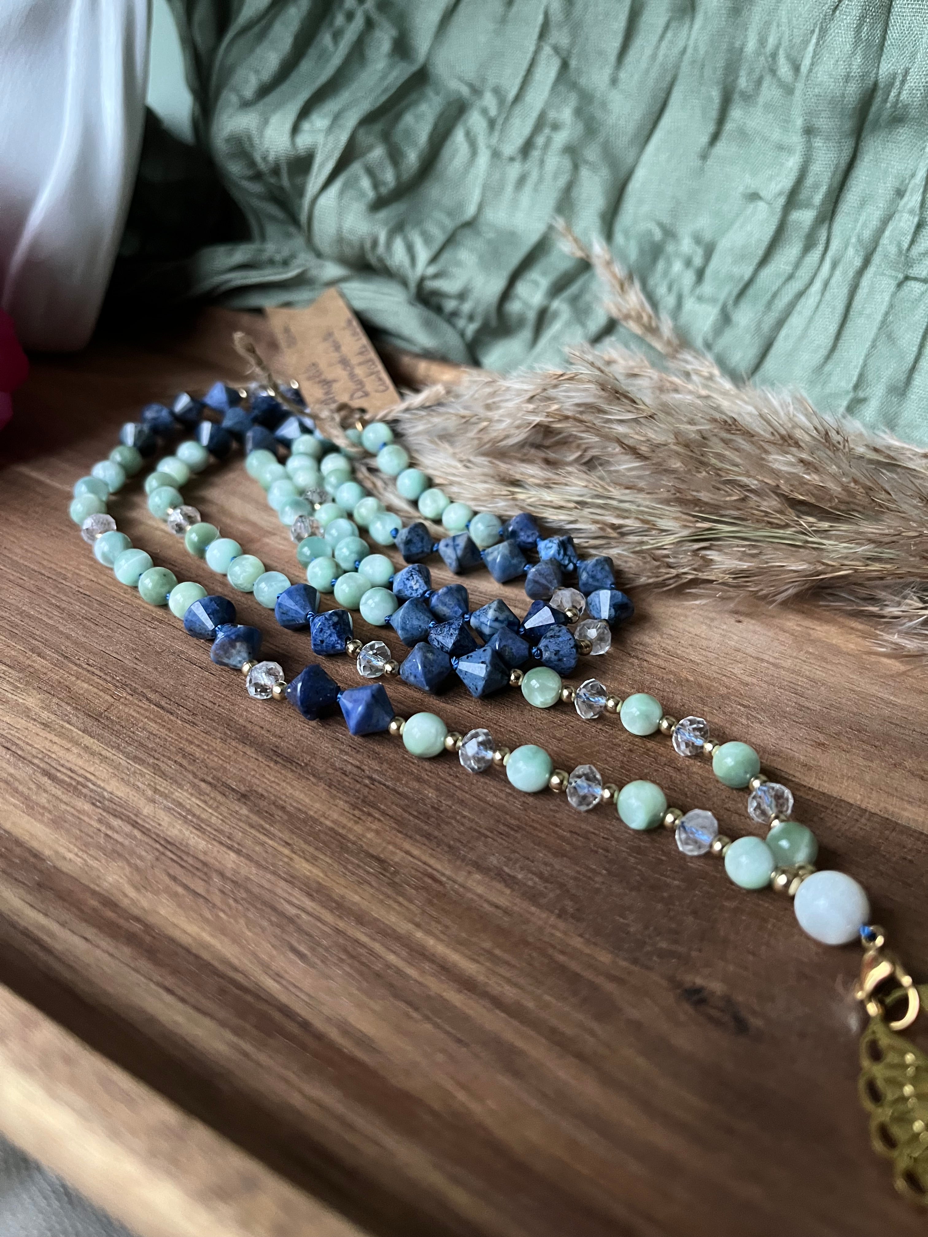 Mala « Voile des cieux » - SAGESSE - CONNEXION - ÉLÉVATION - Angélite - Dumortierite - Cristal de roche