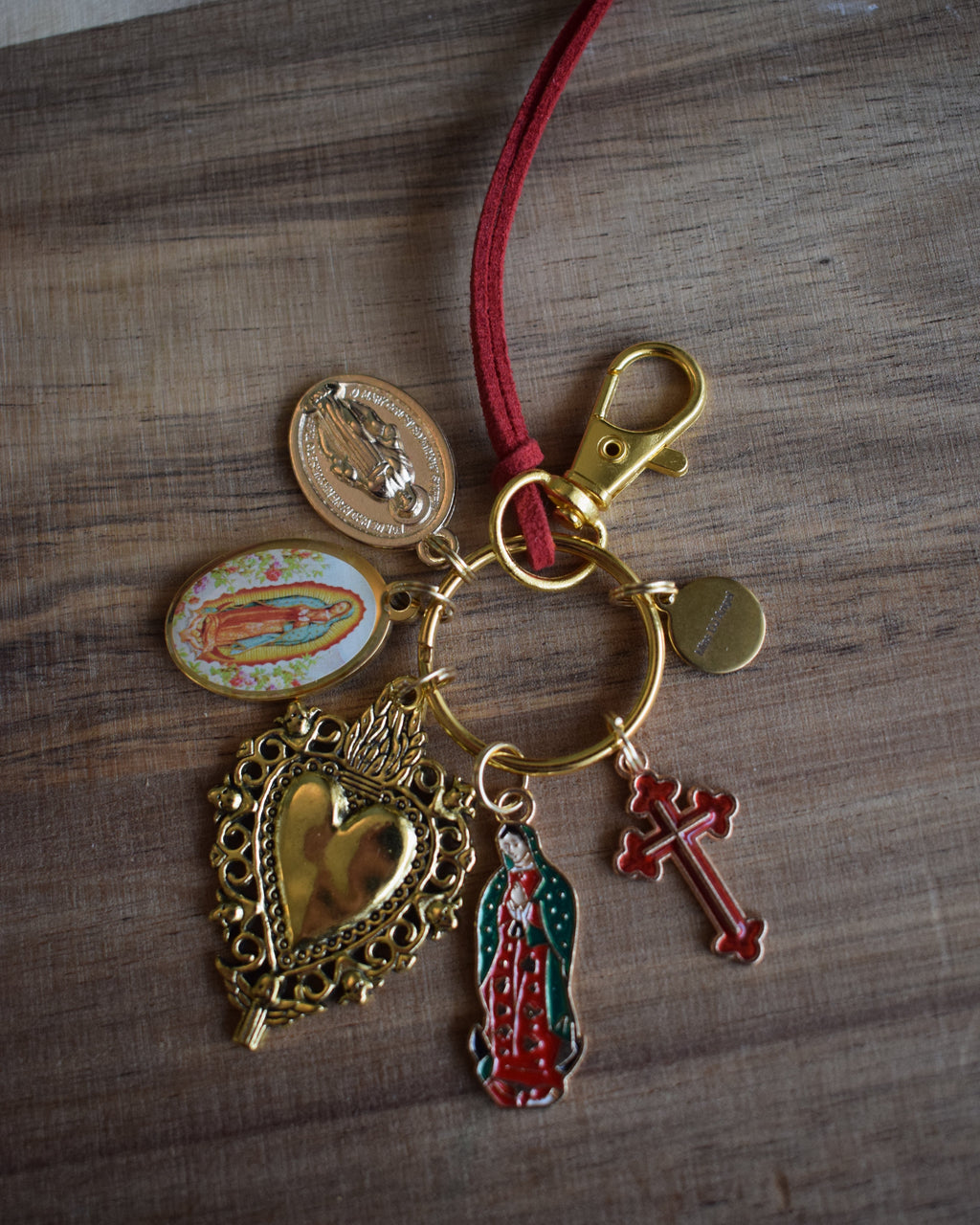 Porte-clés religieux doré