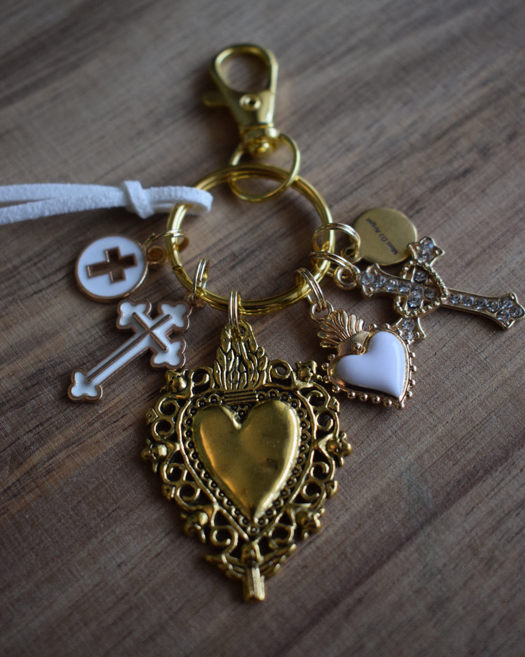 Porte-clés religieux doré