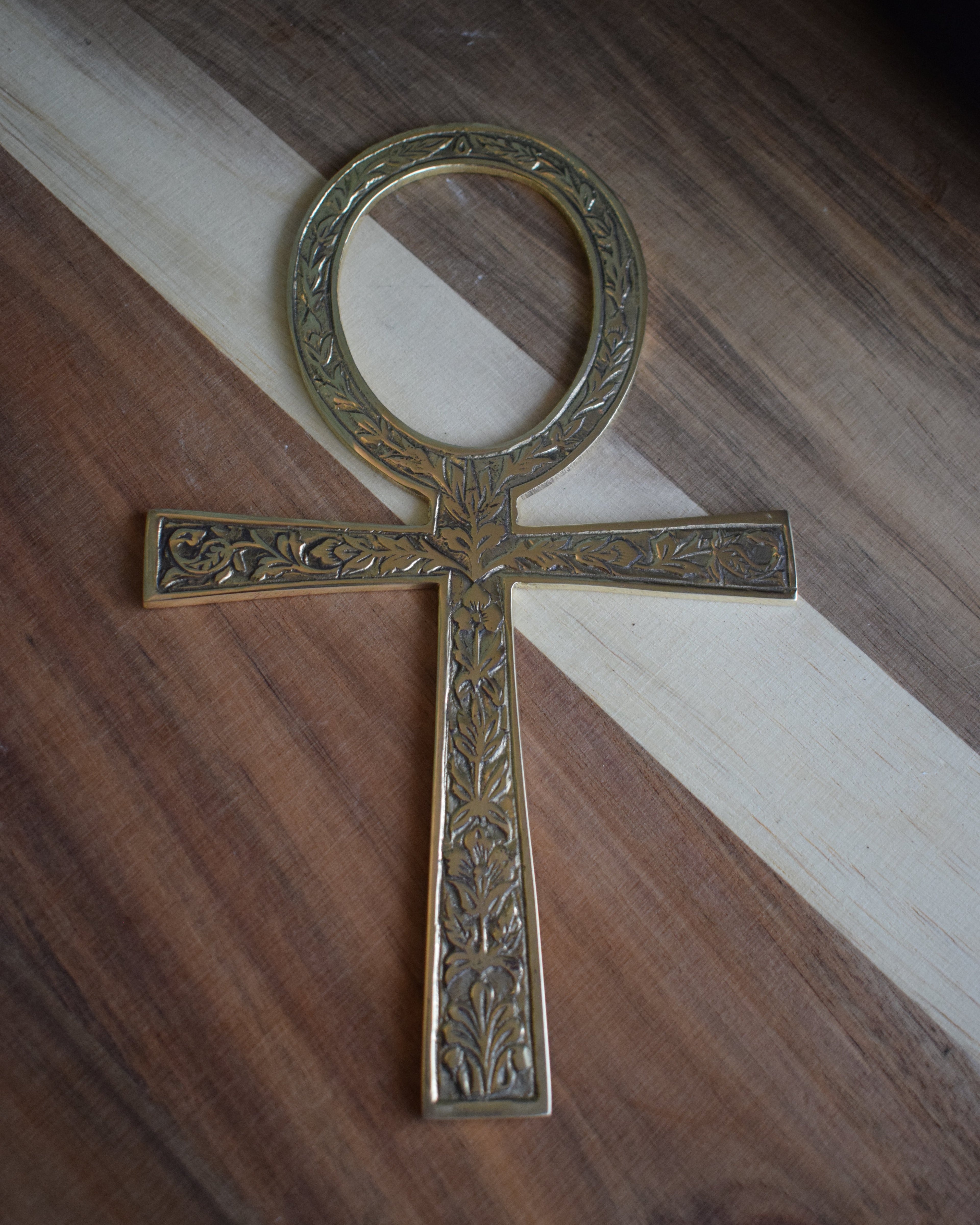 Ankh sacrée en laiton - 20cm