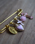 Broche religieuse doré