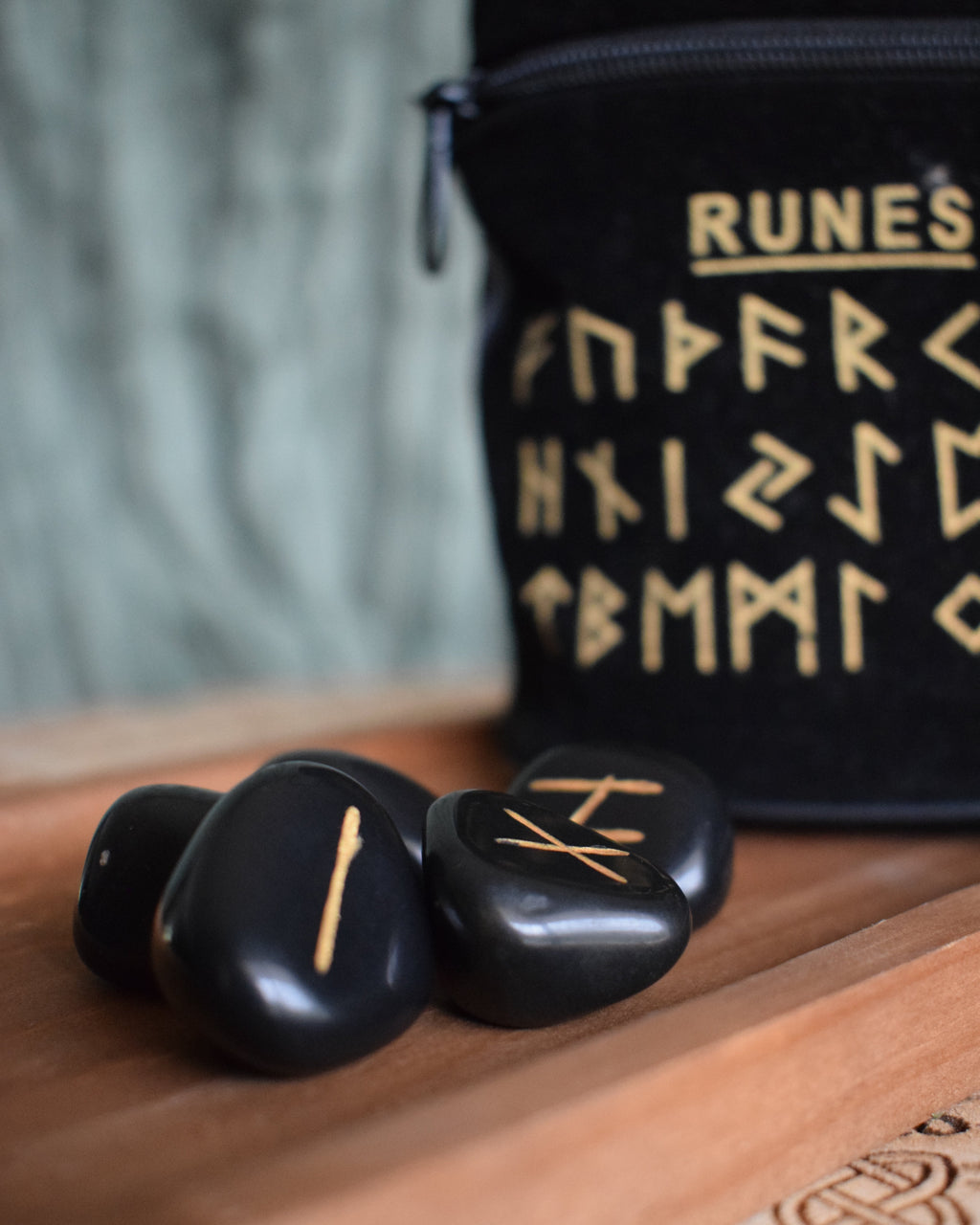 Runes en Onyx - 24 pièces
