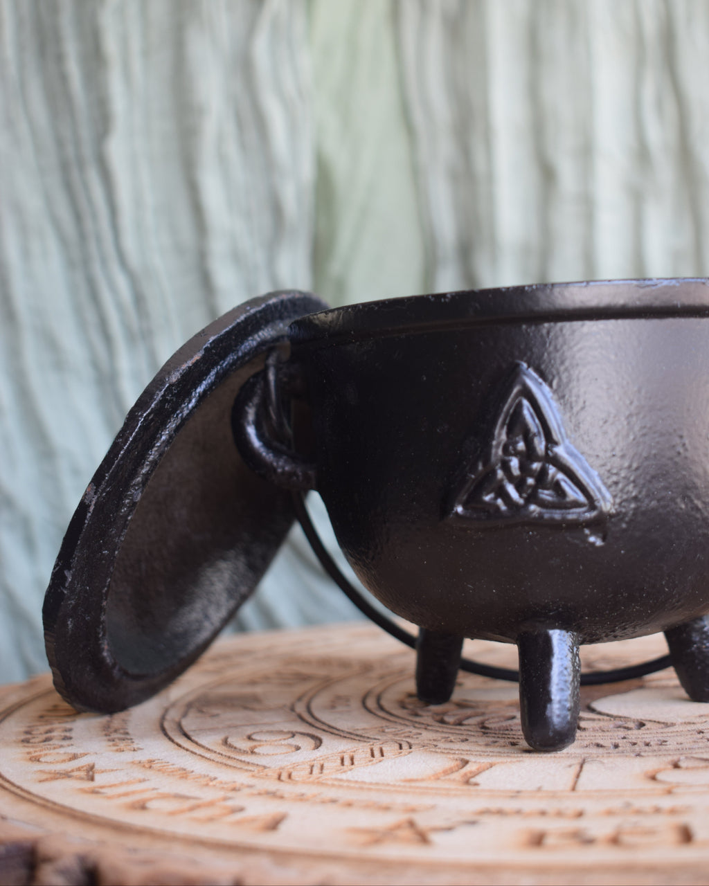 Chaudon - Triquetra - 12cm
