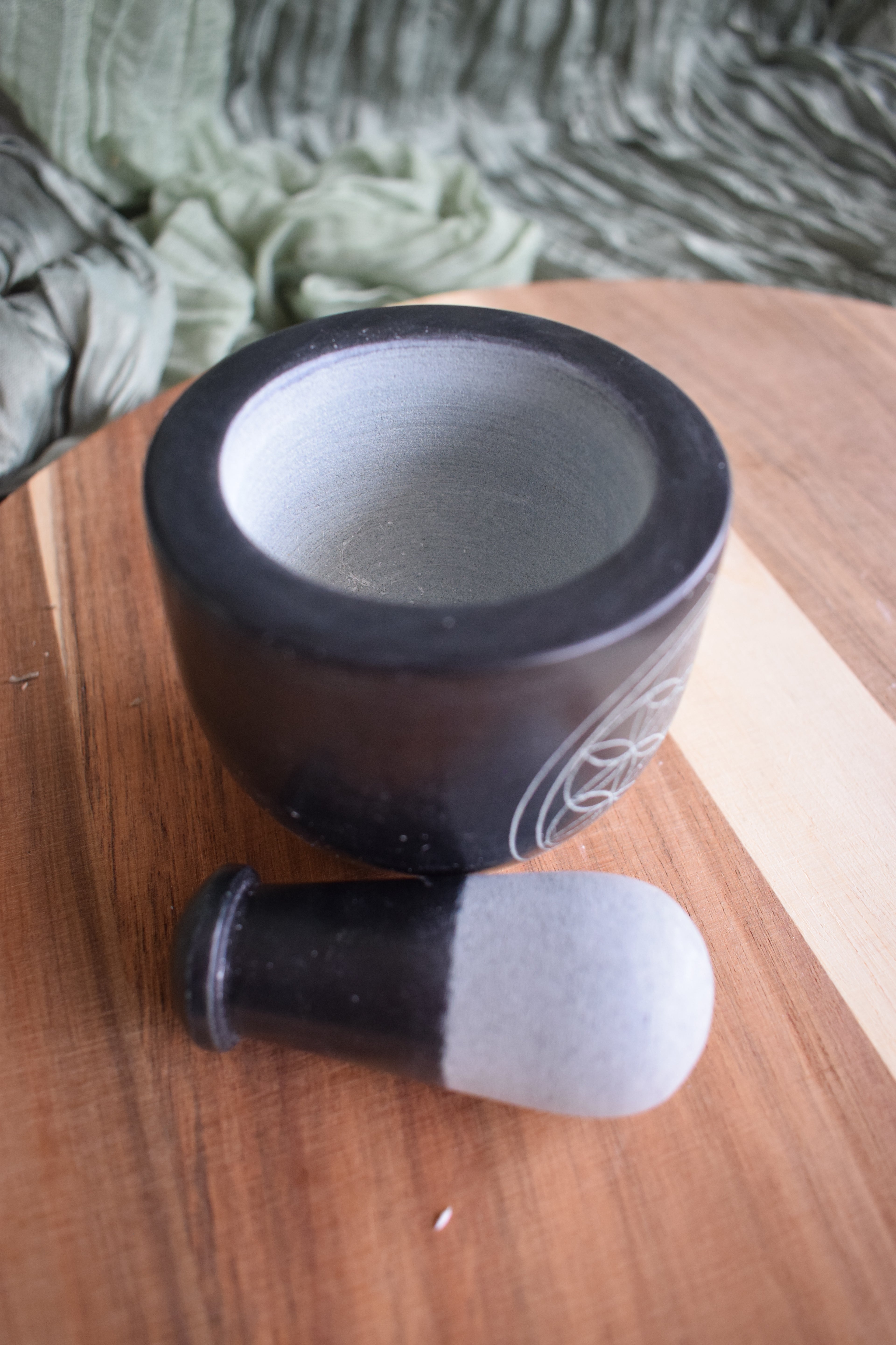 Mortier en pierre saponite - Fleur de vie