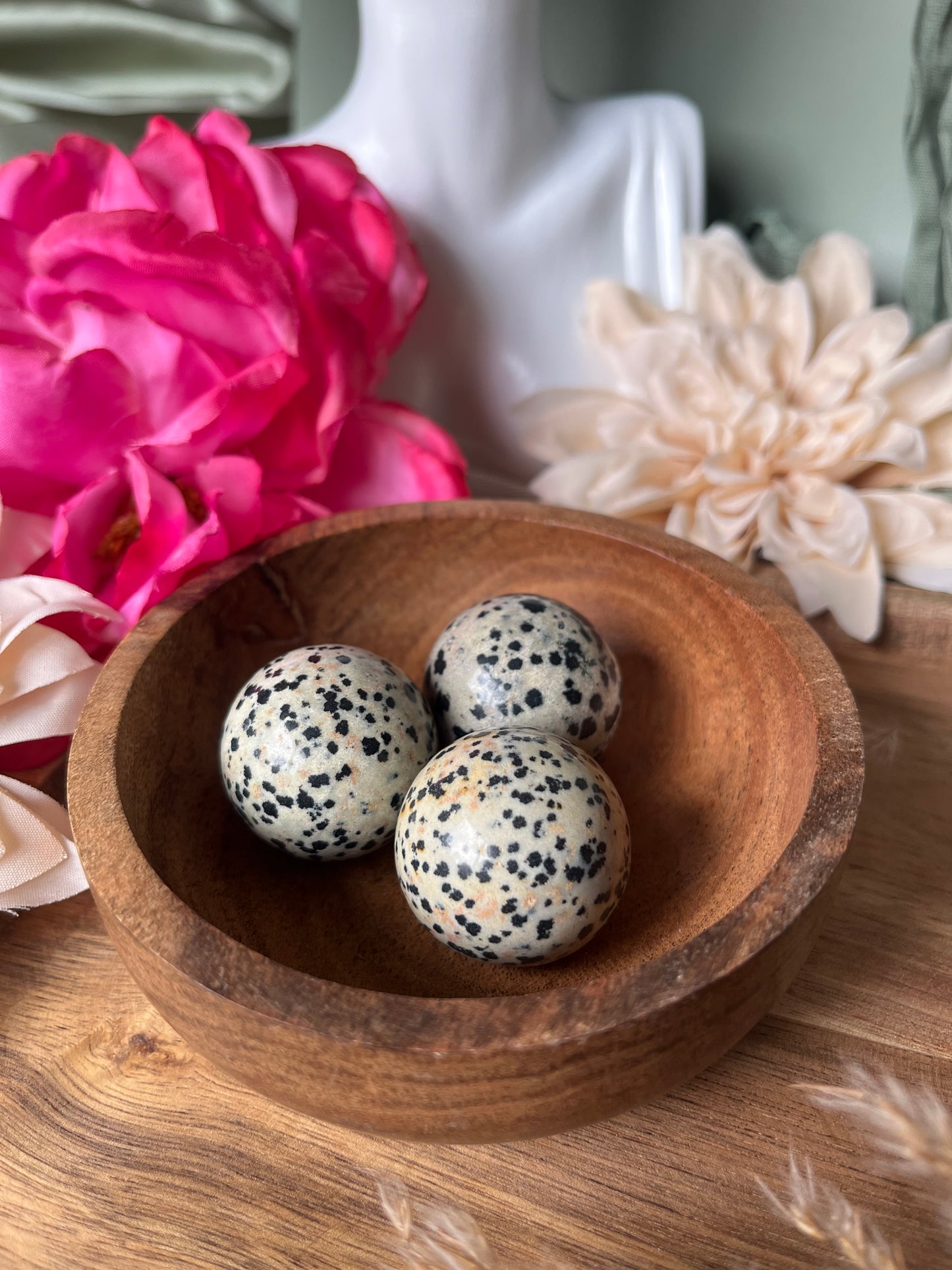 Sphère en Jaspe Dalmatien - JOIE - ANCRAGE - PROTECTION DOUCE