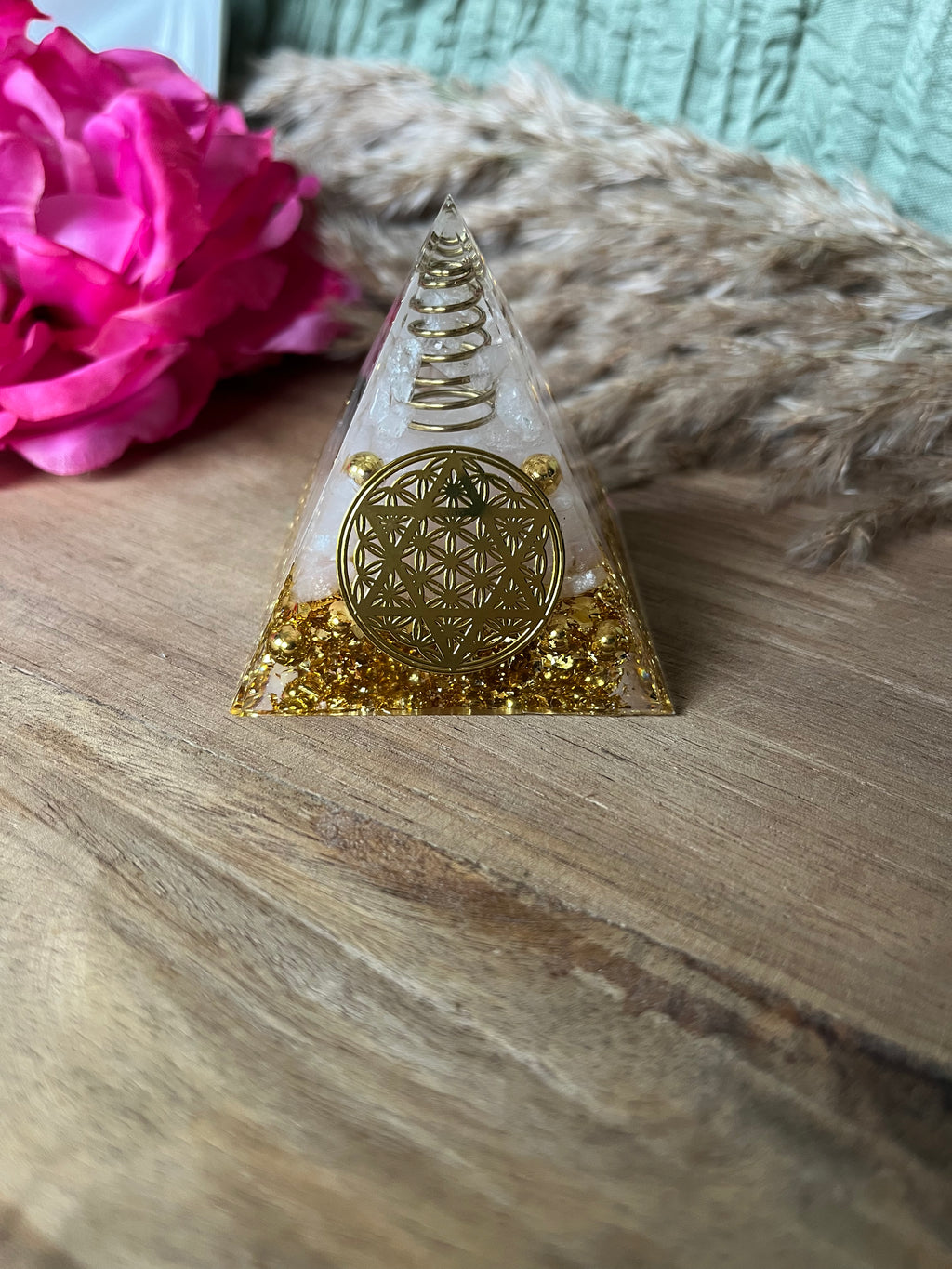 Orgonite - AMOUR - TENDRESSE - DOUCEUR - Quartz rose - Fleur de Vie