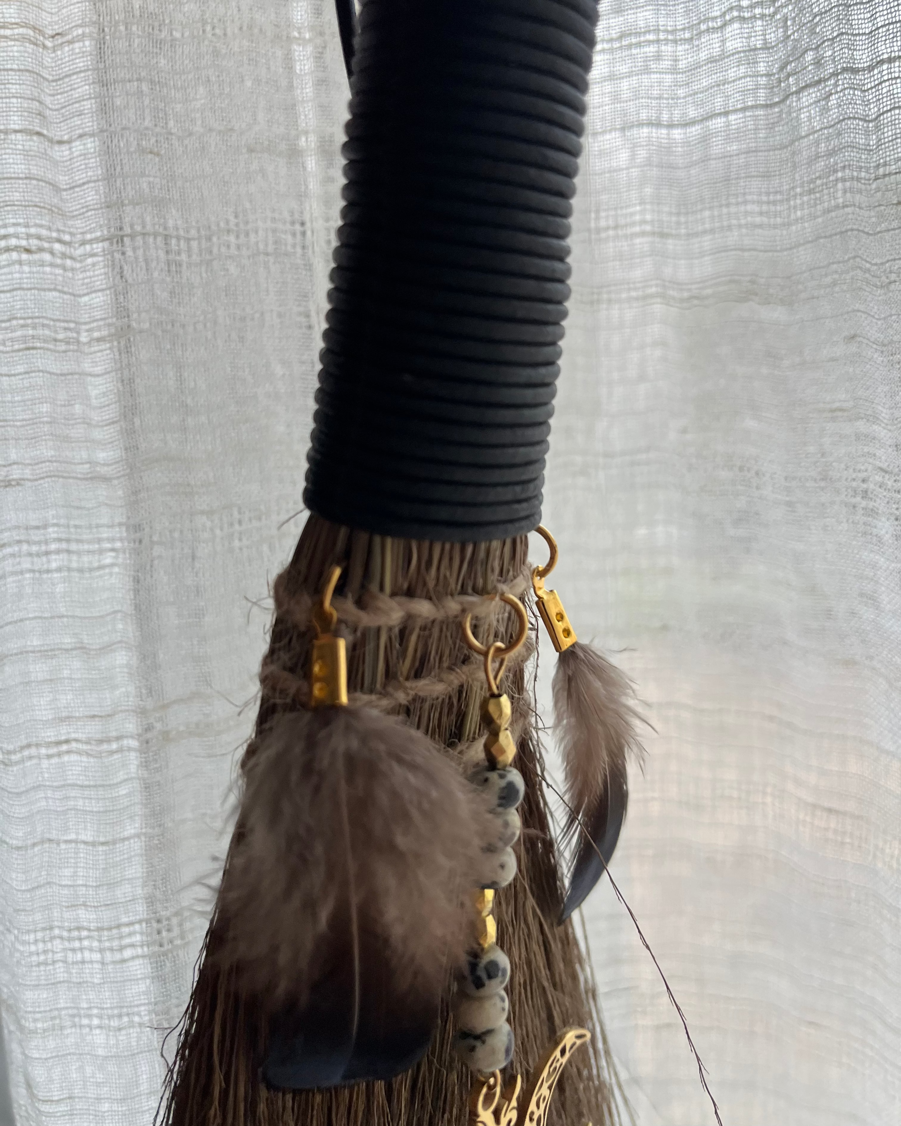 Balai Rituel - Jaspe dalmatien & Triple Lune