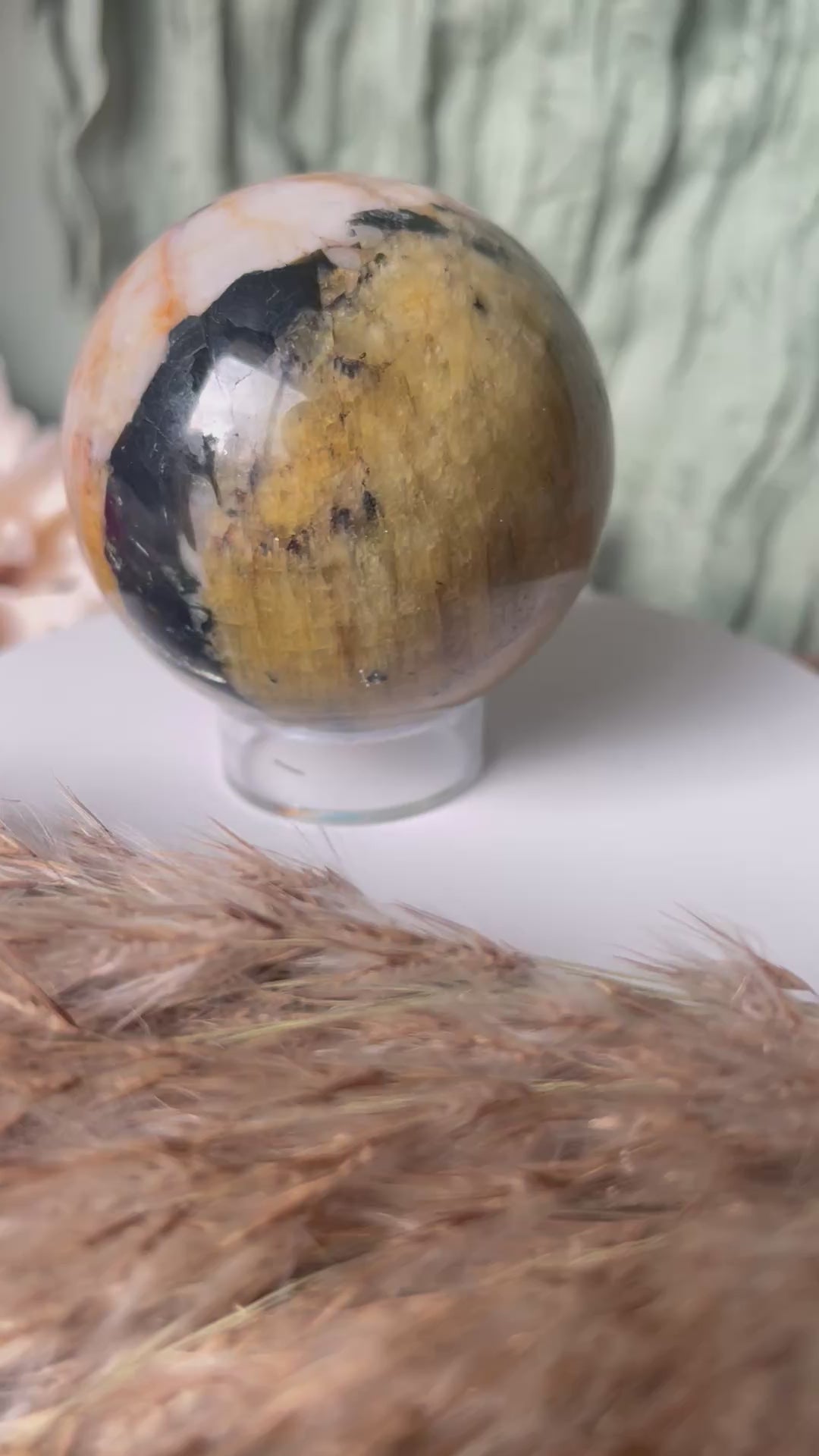 Sphère - PROTECTION - ANCRAGE LUMINEUX - Tourmaline noire sur Quartz