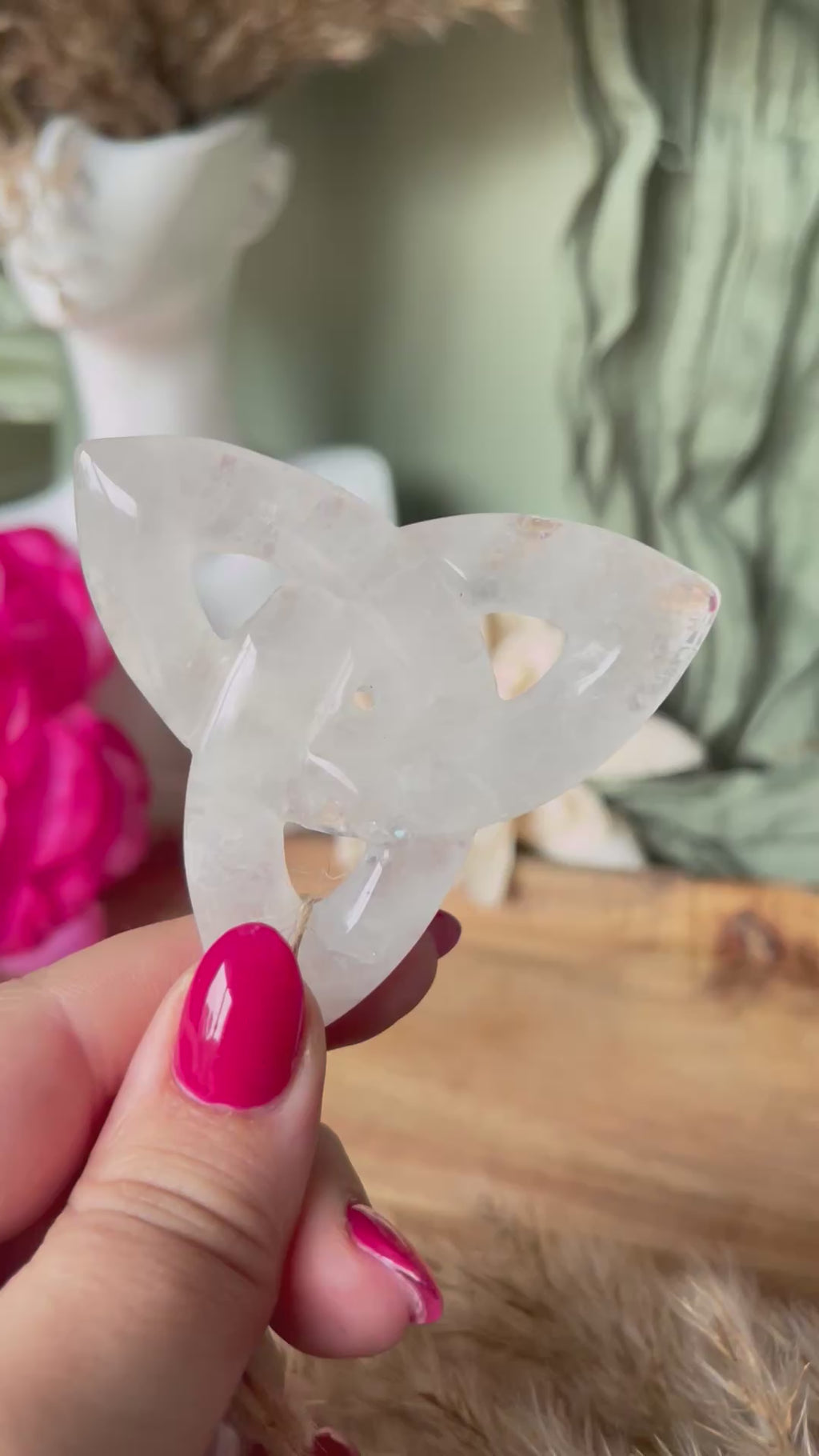 Triqueta en pierres naturelles