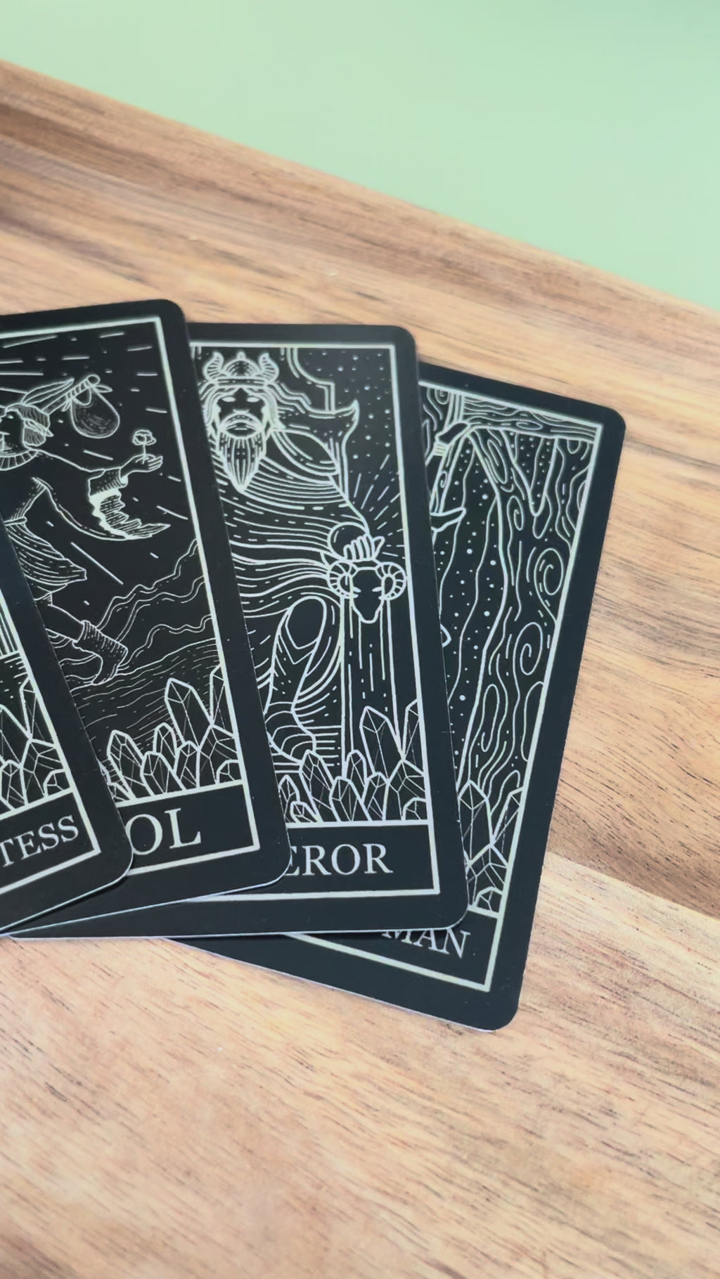 Tarot Black