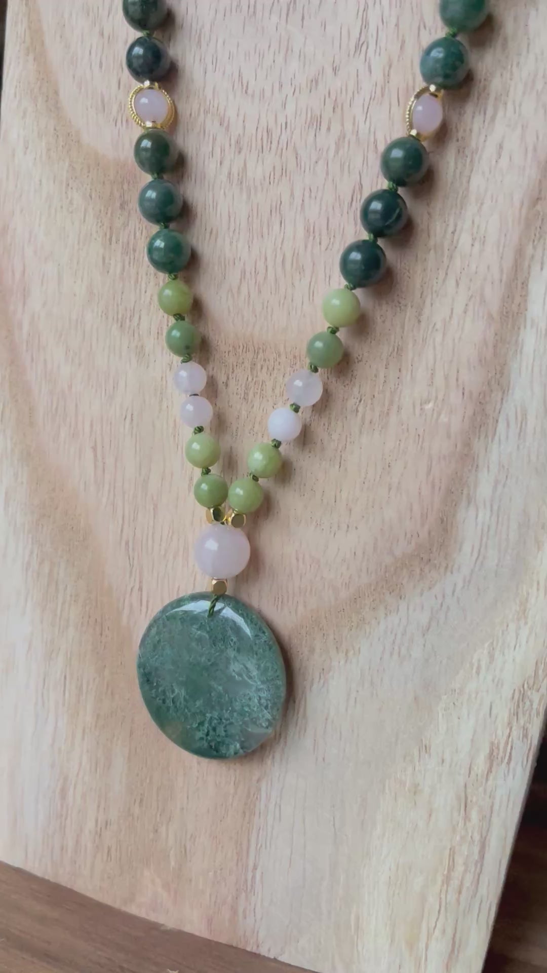 Mala « Voix de la Terre Rose » - ANCRAGE - DOUCEUR - HARMONIE - Jade vert - Agate mousse - Quartz Rose