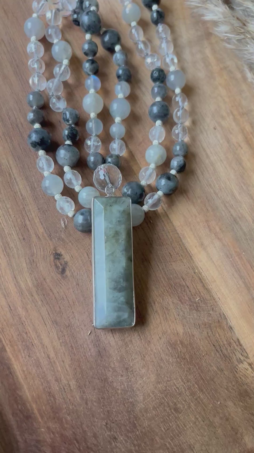 Mala « Éclipse d’Âme » - PROTECTION PROFONDE - INTUITION ÉVEILLÉE - CLARTÉ INTÉRIEURE - Labradorite - Labradorite noire - Cristal de roche